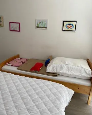 公寓 Apartman *